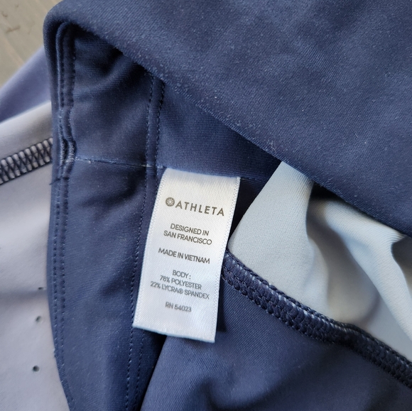 Athleta Contender Aero 78 Tight Legging Blue Ombre - Size Medium - Picture 7 of 11